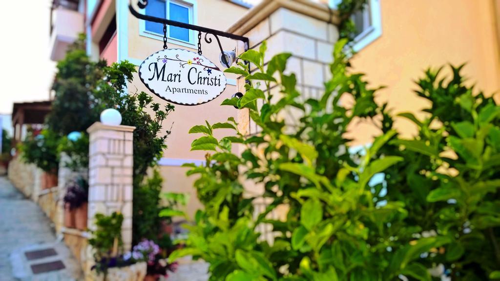 Mari-Christi Apartments Порос Экстерьер фото
