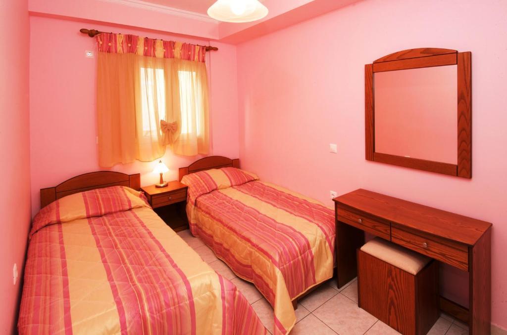 Mari-Christi Apartments Порос Номер фото